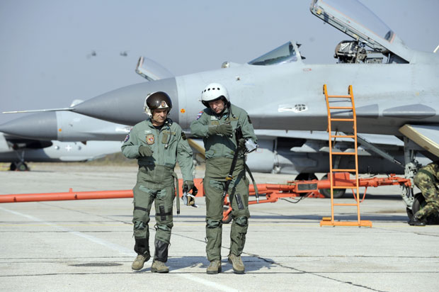 Чекамо и С-300: Србија обнавља ваздухопловство и ПВО